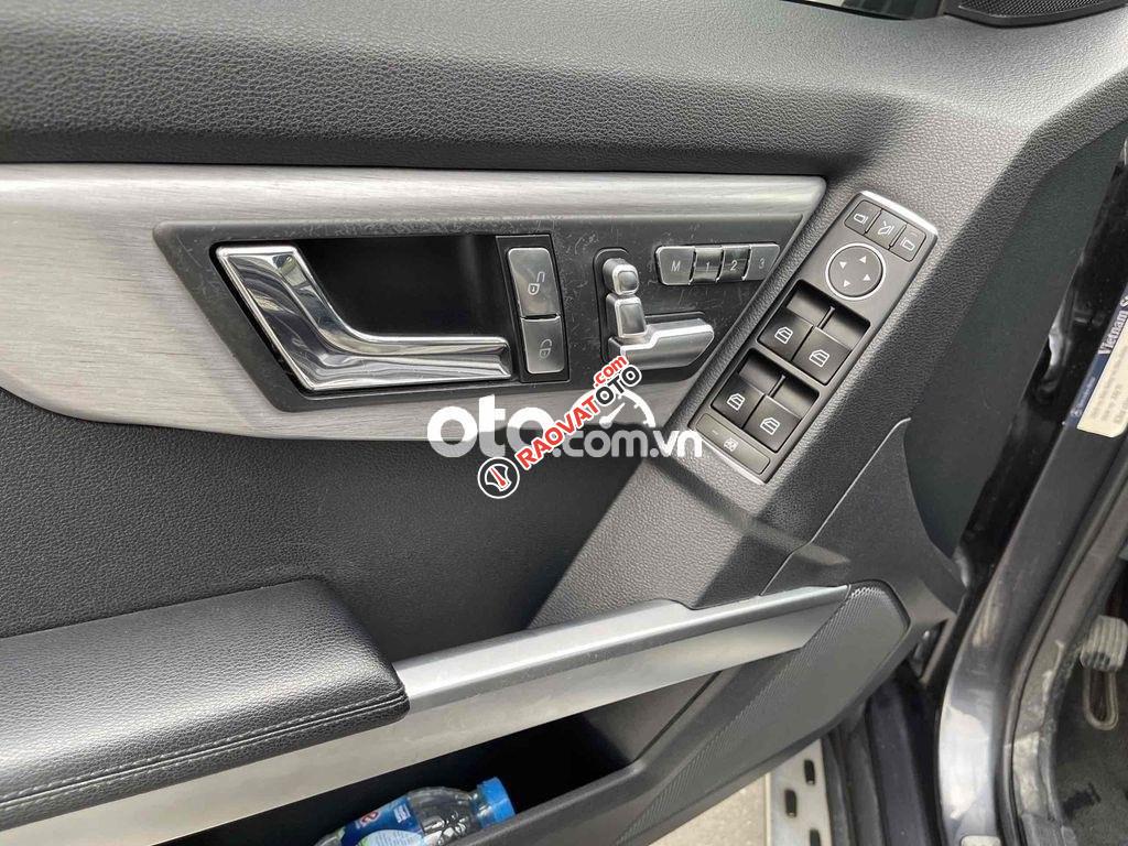 Mecerdes GLK300 4matic 2011 rất mới-8