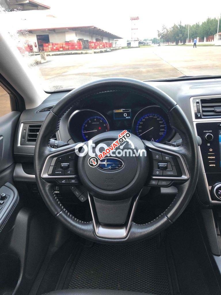 xe Subaru Outback 2019 màu nâu đã qua sử dụng-7