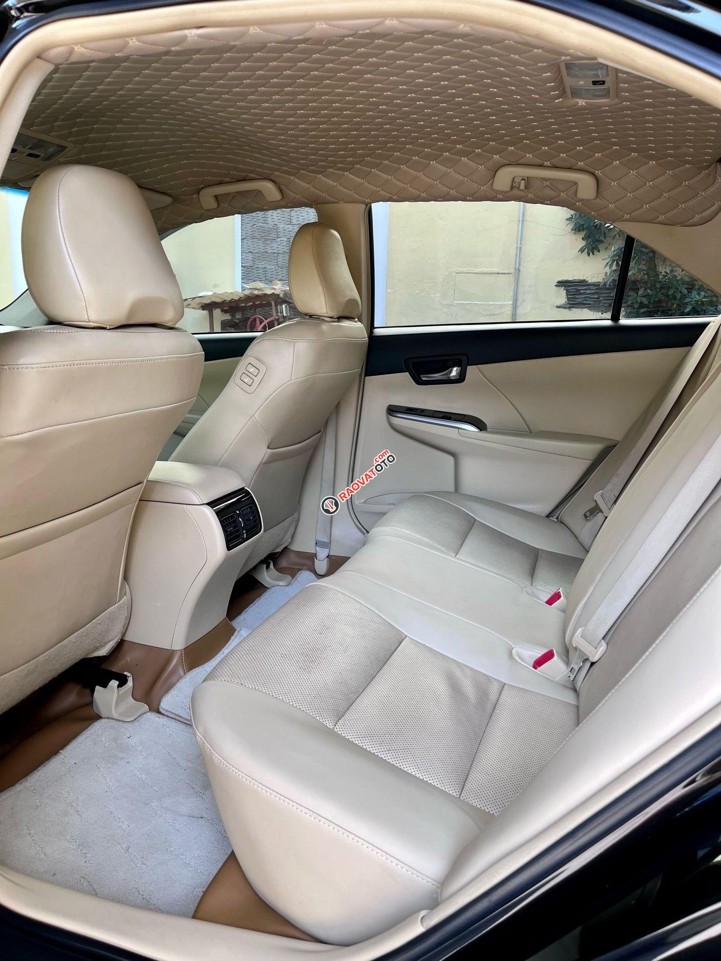 Xe gia đình còn rất mới-13