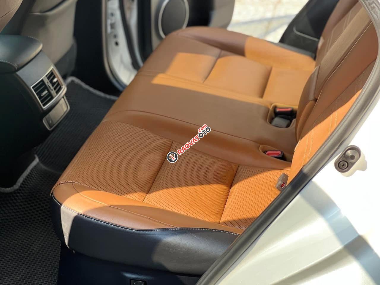 Xe mới 95%, giá chỉ 1 tỷ 950tr-6