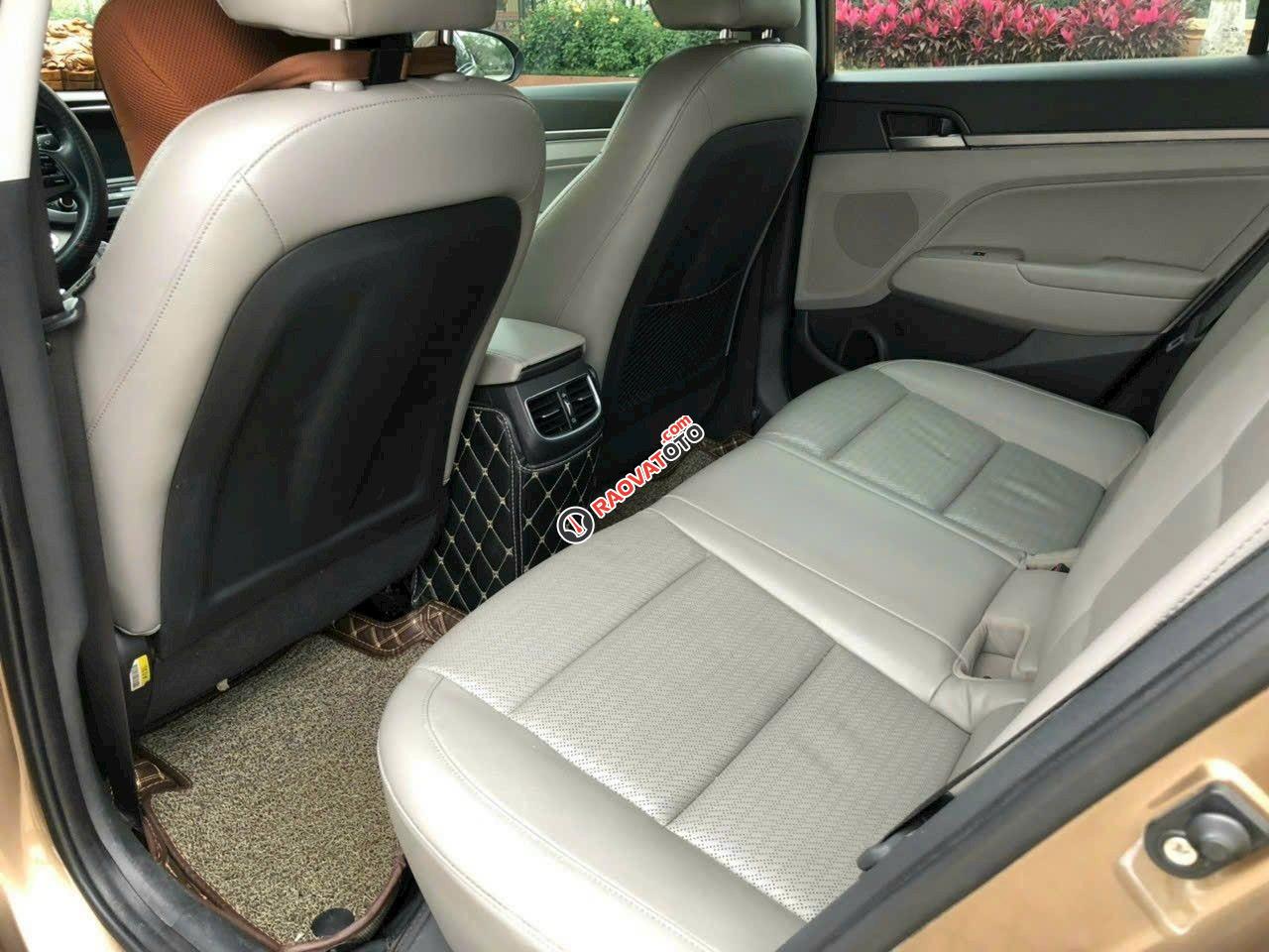 Hỗ trợ ngân hàng 70% giá trị xe-8