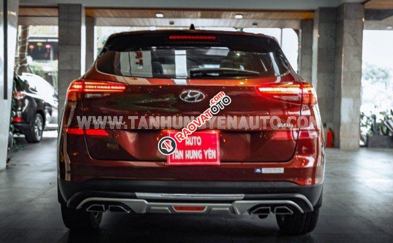 Màu đỏ giá cạnh tranh-7