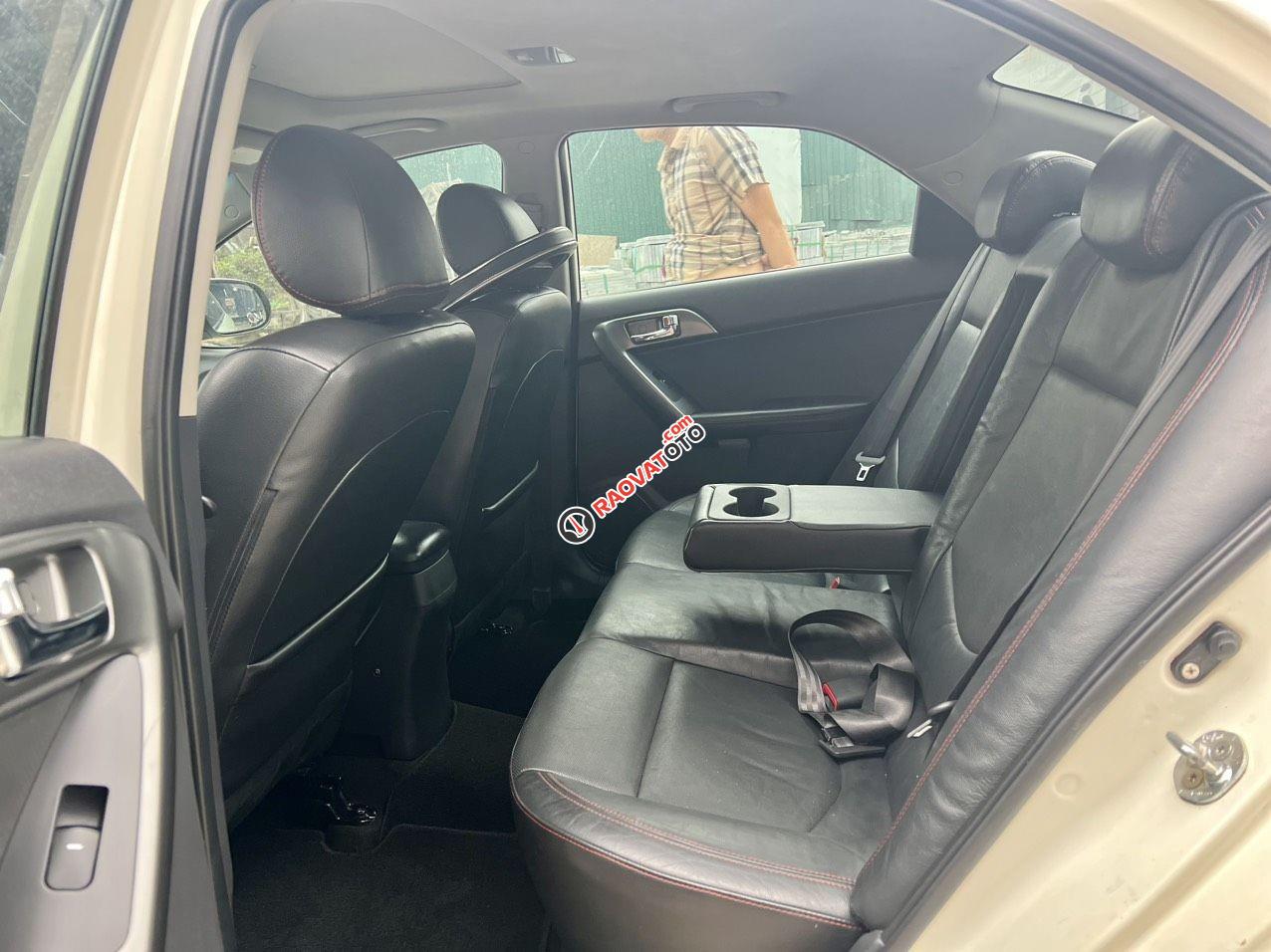 Màu trắng giá cạnh tranh-16