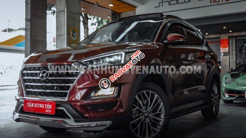 Màu đỏ giá cạnh tranh-0