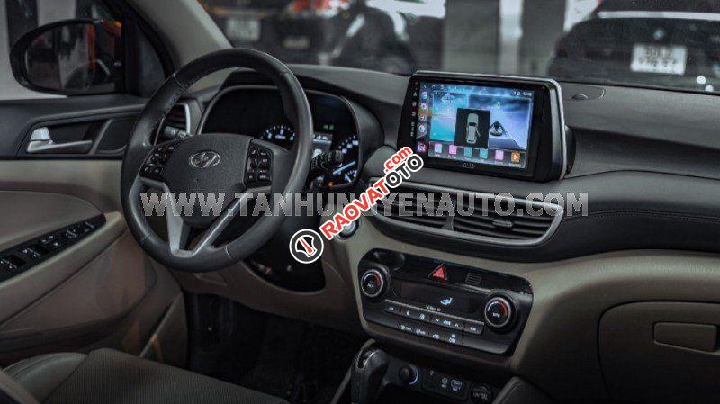 Màu đỏ giá cạnh tranh-4