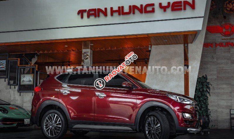 Màu đỏ giá cạnh tranh-6