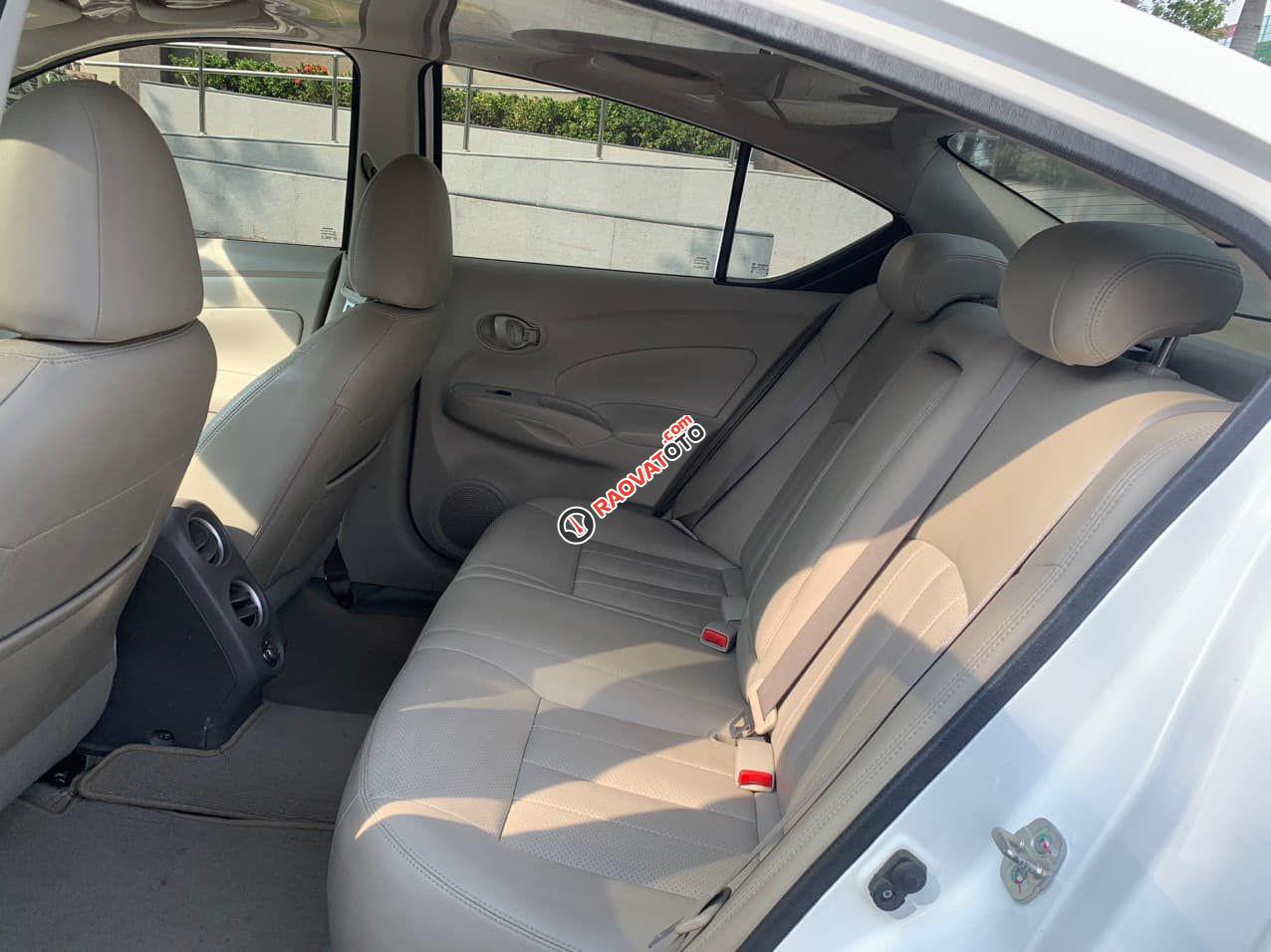 Màu trắng, giá chỉ 365 triệu-7