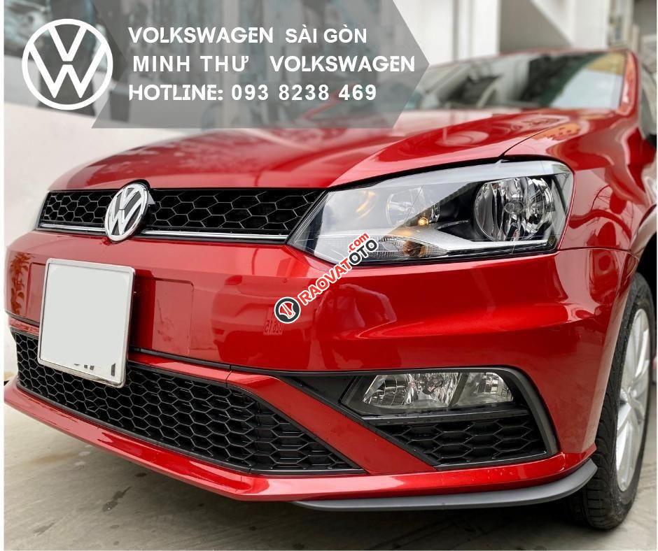 Màu đỏ sunset xe nhỏ gọn đô thị - Khuyến mãi Polo tháng 6/2023 100% trước bạ + 5 năm bảo dưỡng LH Ms Minh Thư-5