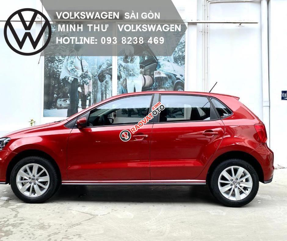 Màu đỏ sunset xe nhỏ gọn đô thị - Khuyến mãi Polo tháng 6/2023 100% trước bạ + 5 năm bảo dưỡng LH Ms Minh Thư-7
