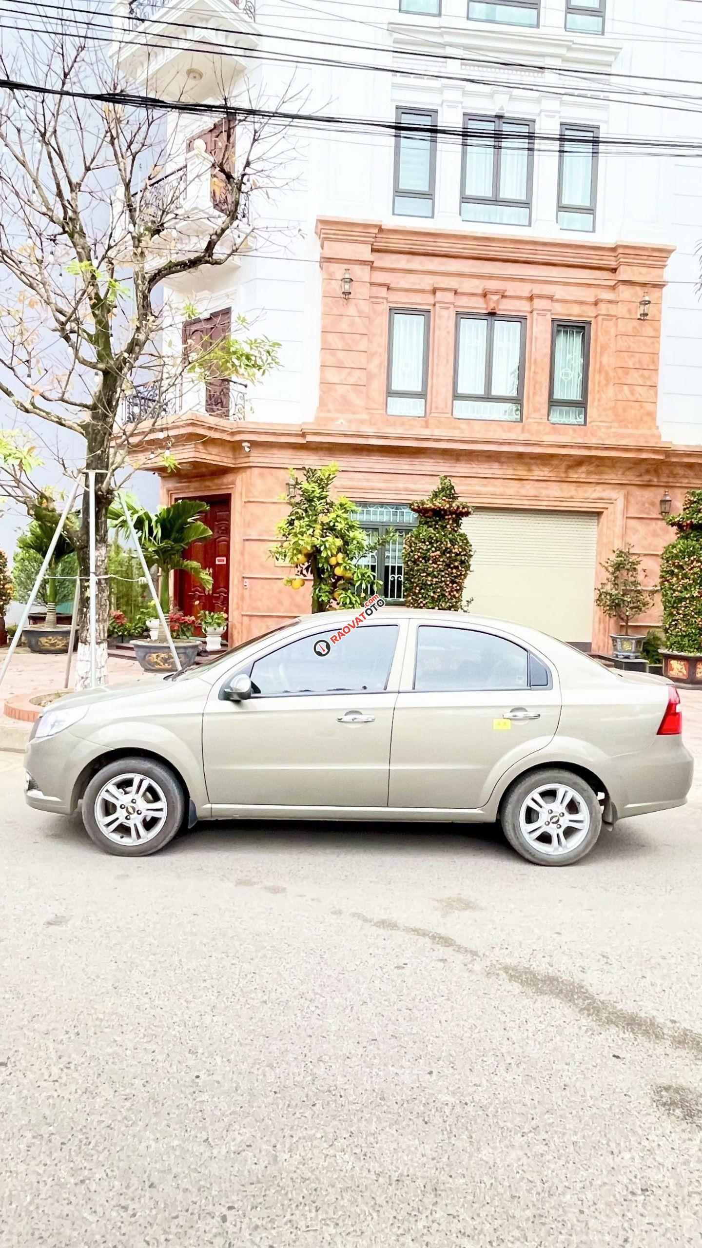 Xe màu nâu giá ưu đãi-18