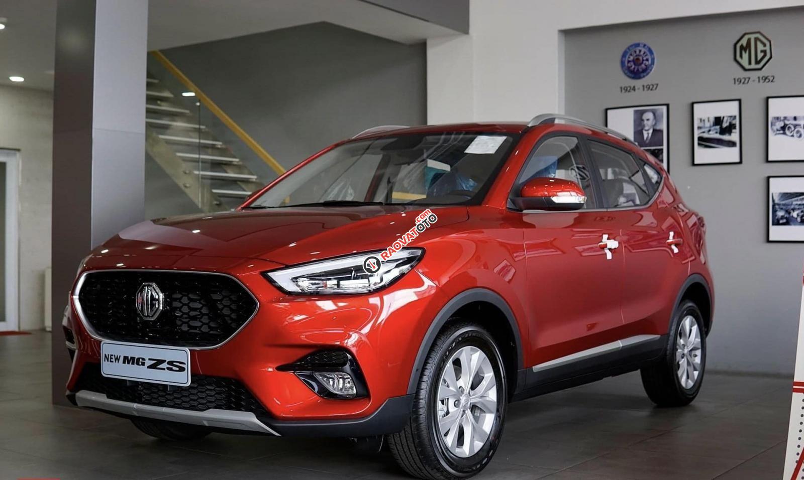 Ưu đãi 50% lệ phí trước bạ - Tặng gói phụ kiện 20 triệu đồng - Hỗ trợ bank 85%-0