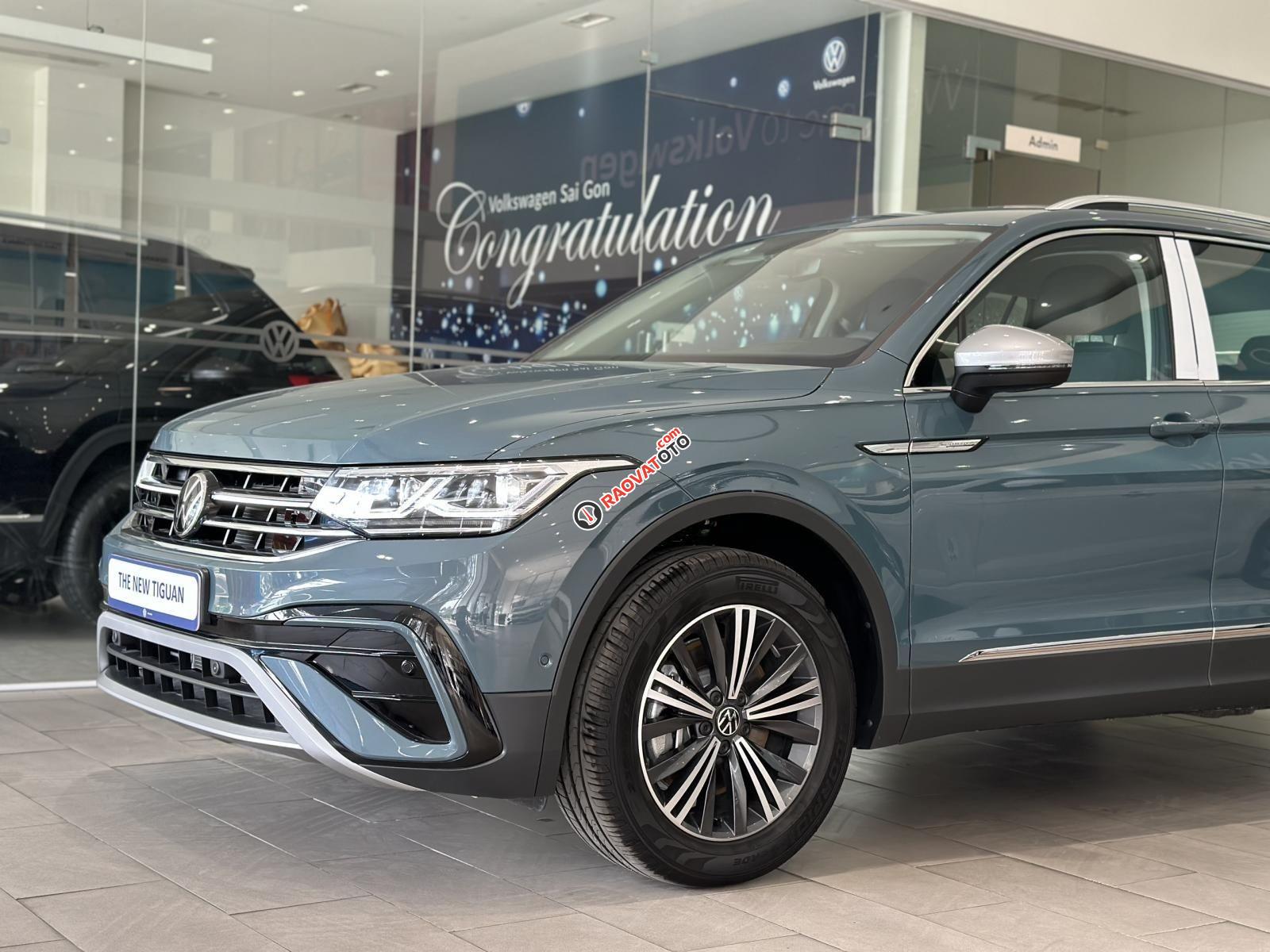 Màu xanh petro xanh độc lạ của Volkswagen - Mua xe miễn lãi 0% lãi suất-2