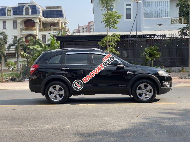 Màu đen, biển TPHCM-2