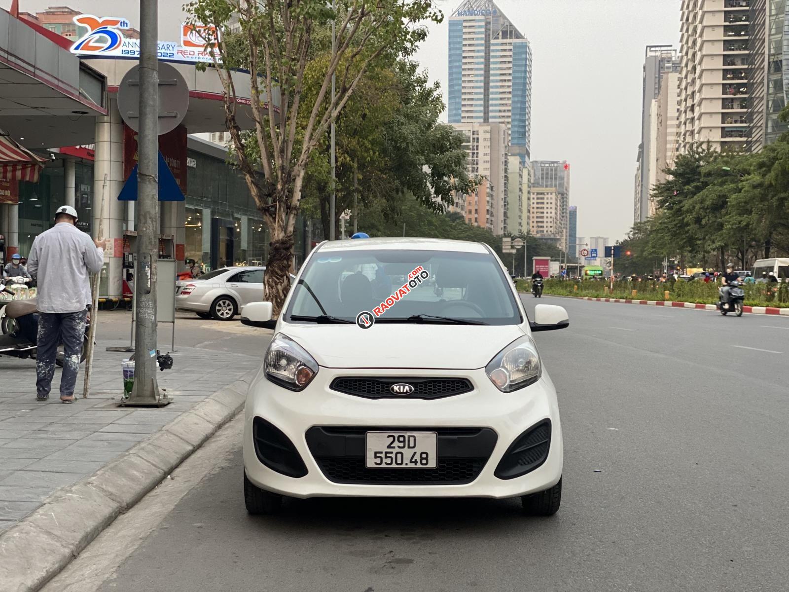 Màu trắng, giá chỉ 230 triệu-3