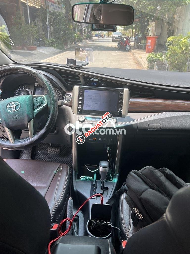 Bán xe Innova đời 2021, xe gia đình, Like New 99%-5