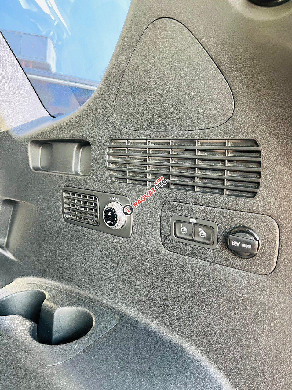 Màu trắng, giá chỉ 828 triệu-17