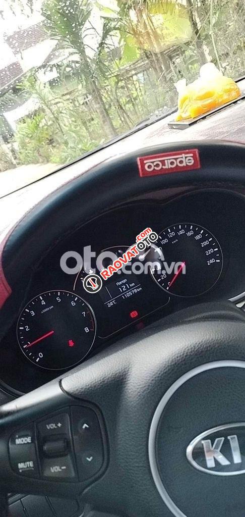 Bán xe KIA màu trắng năm 2028-4