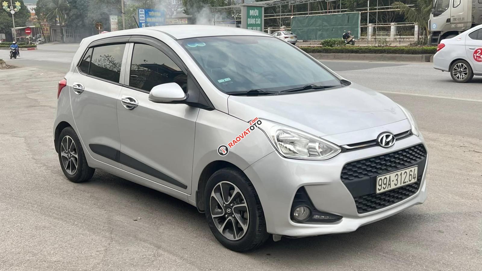 Hyundai 2019 số sàn tại Vĩnh Phúc-5