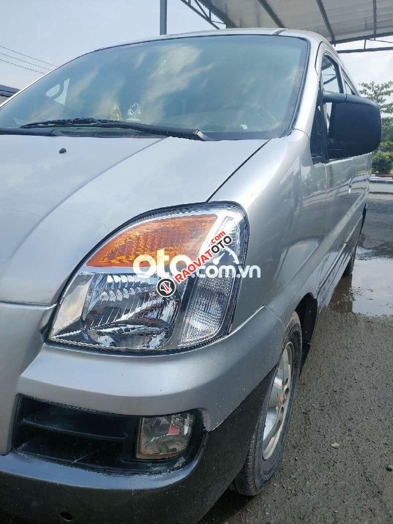 Tải van 6 chỗ 800kg nhập khẩu nguyên chiếc-3