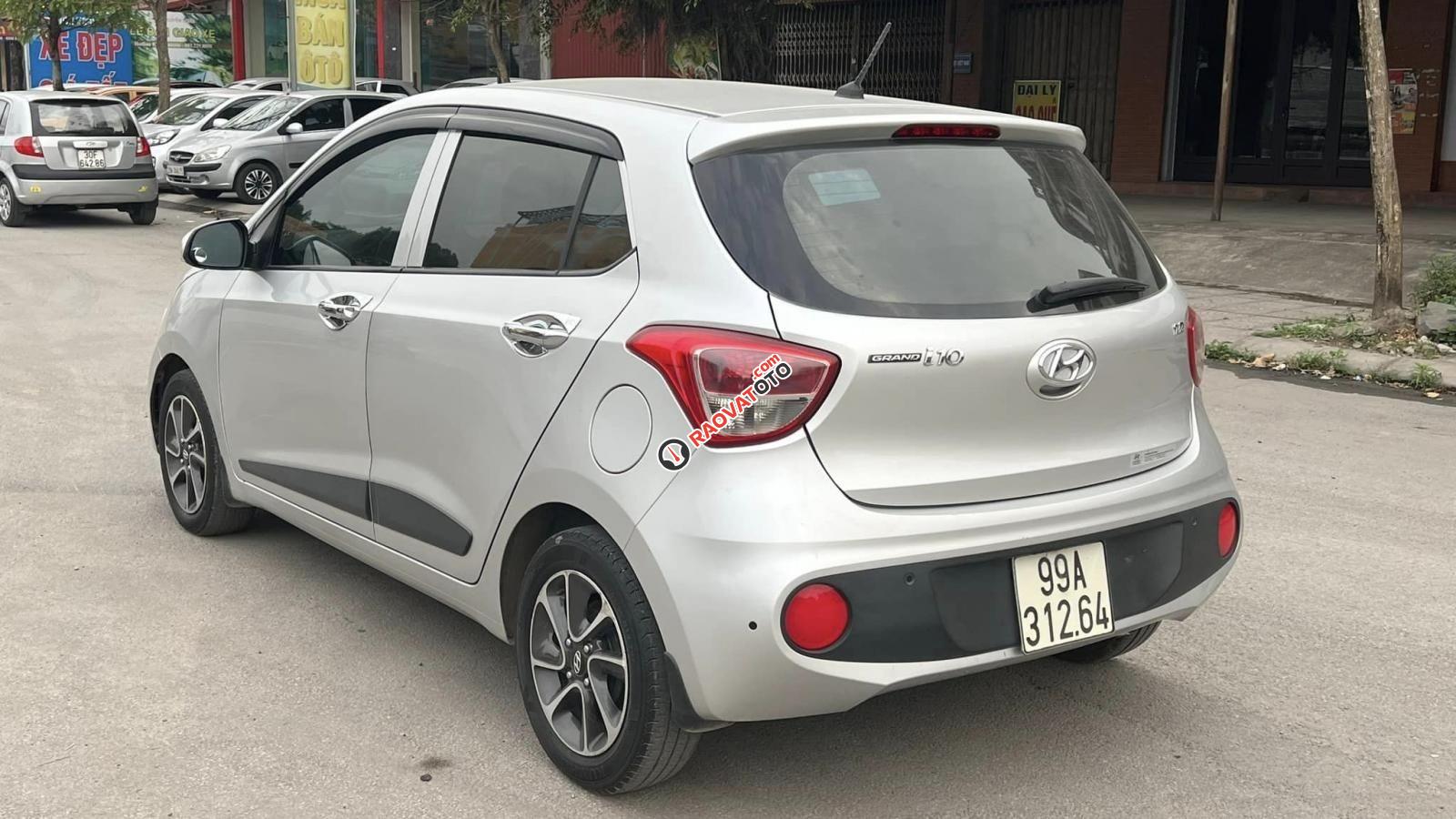 Hyundai 2019 số sàn tại Vĩnh Phúc-2