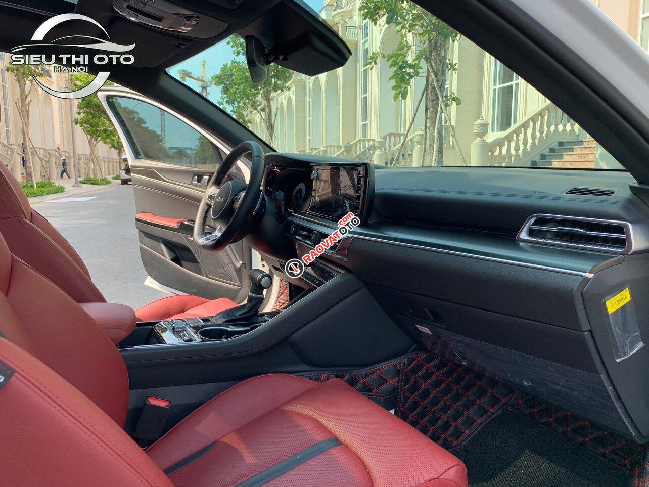 Hệ thống ghế ngồi hiện đại nhiều trang bị cao cấp, xe mới về-9