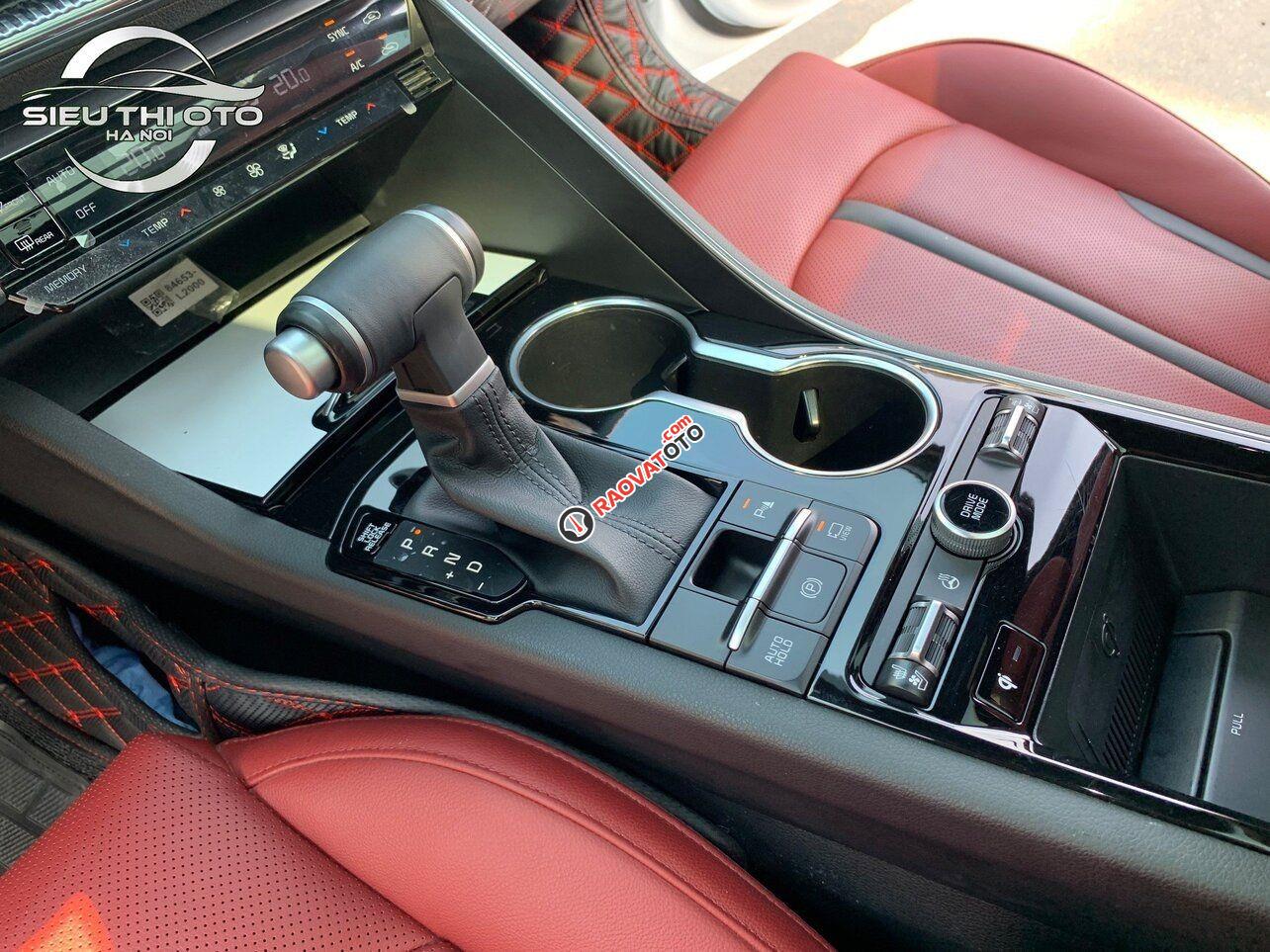 Hệ thống ghế ngồi hiện đại nhiều trang bị cao cấp, xe mới về-18