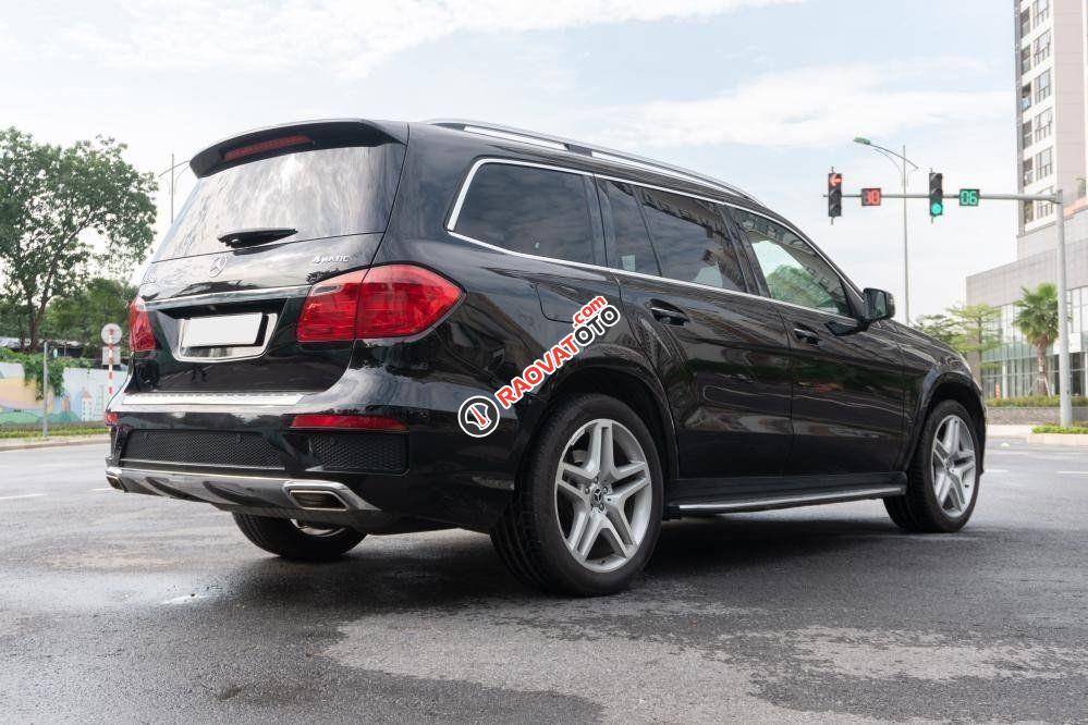 Xe màu đen, nhập khẩu-8