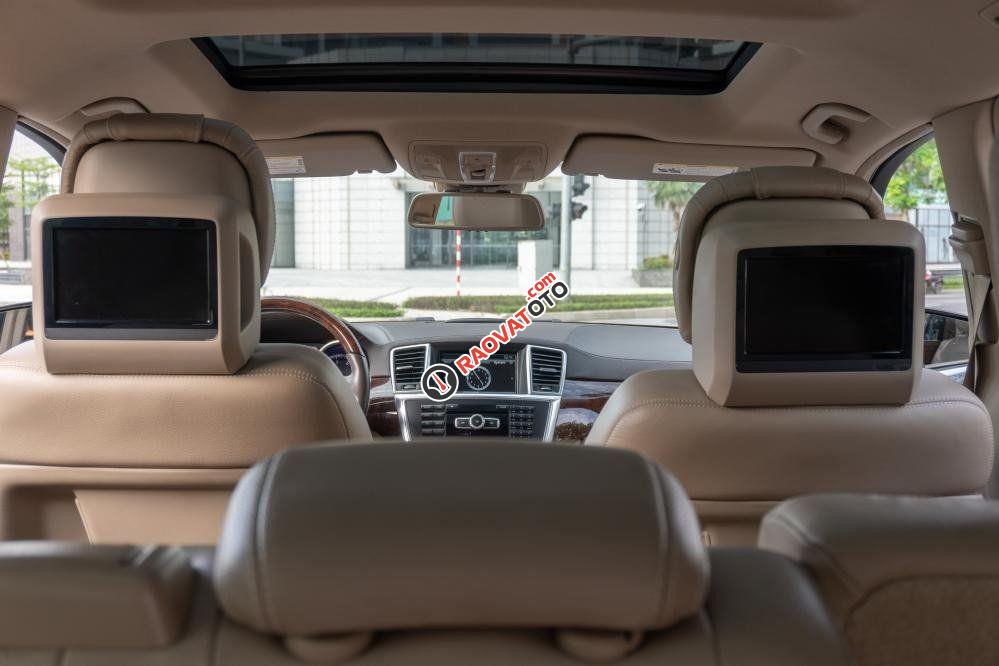 Xe màu đen, nhập khẩu-14