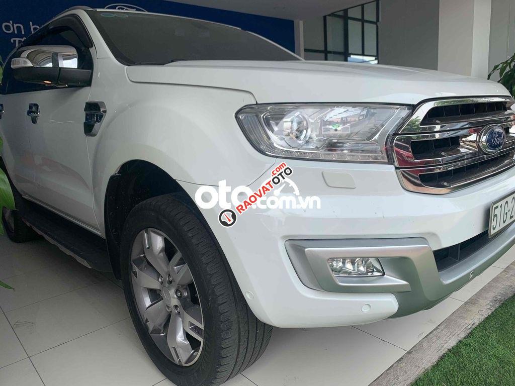 Ford Everest Titanium 2.2L-2