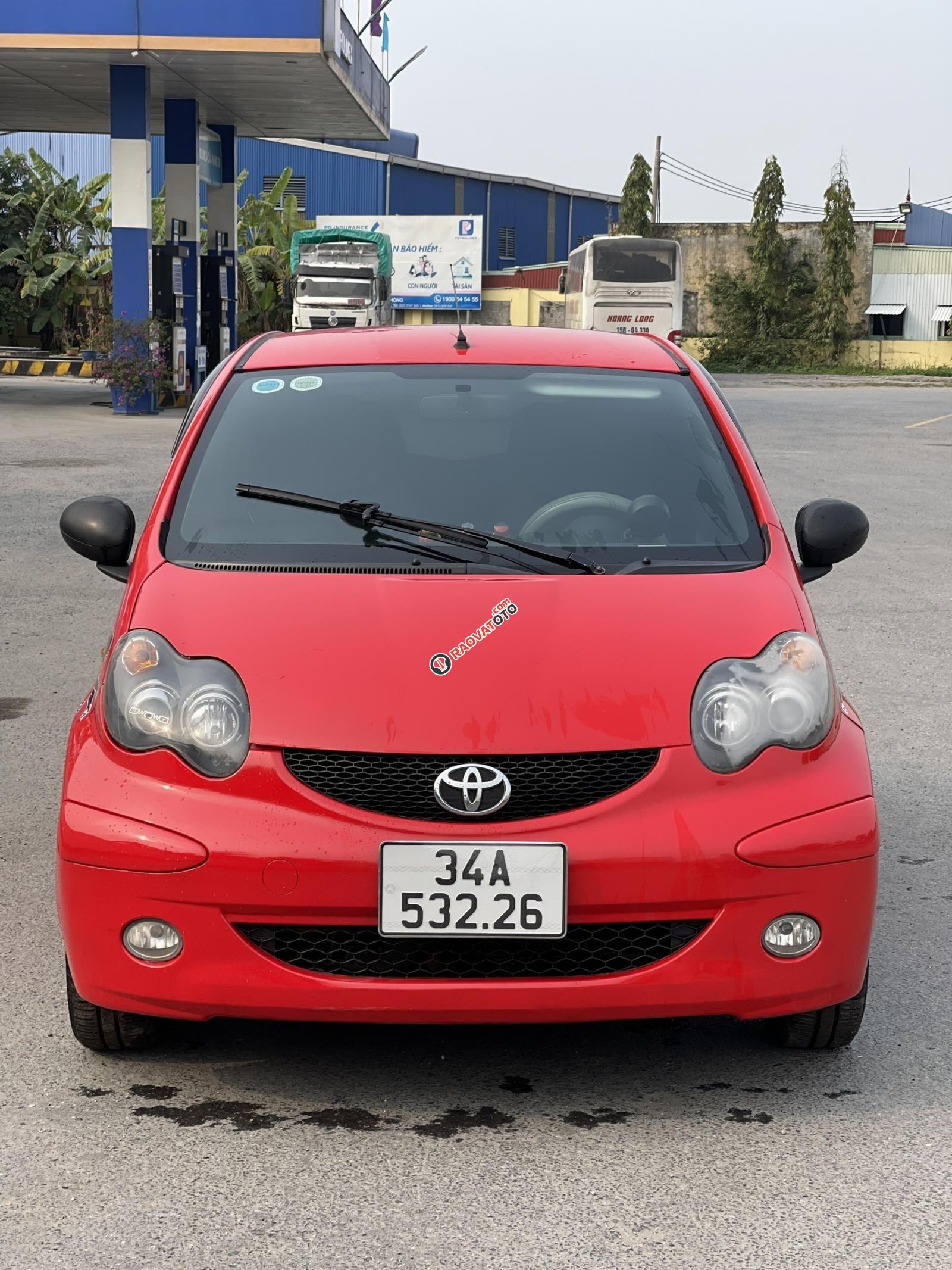 Xe màu đỏ, giá 99tr-0