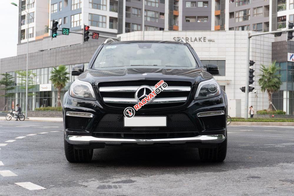 Xe màu đen, nhập khẩu-0