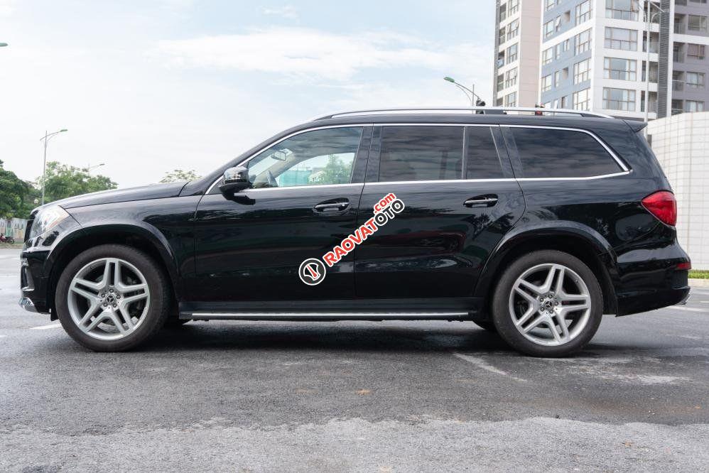 Xe màu đen, nhập khẩu-5