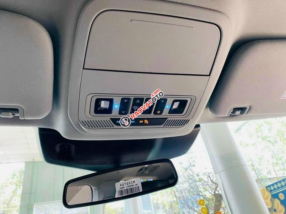 Đẳng cấp thượng lưu, khẳng định đẳng cấp-12