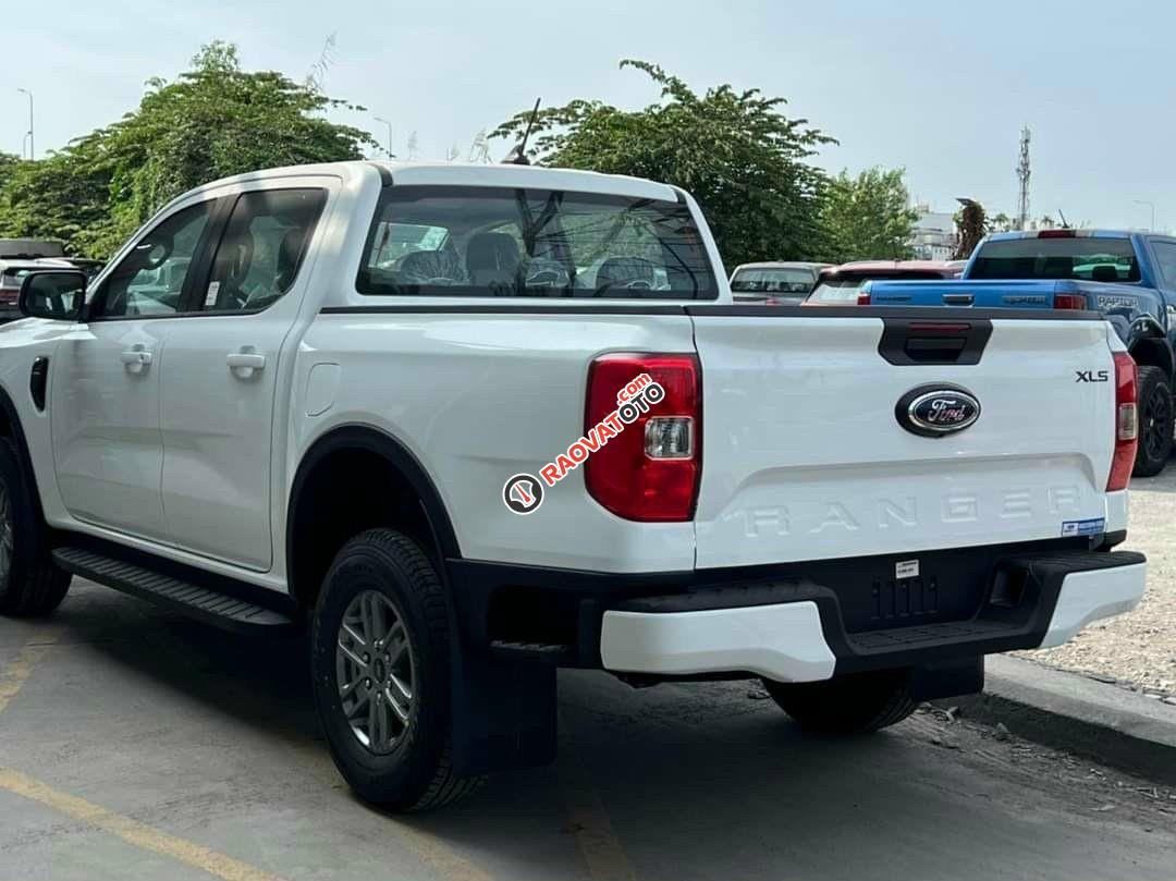 Tặng các phụ kiện giá trị chính hãng cao cấp-2