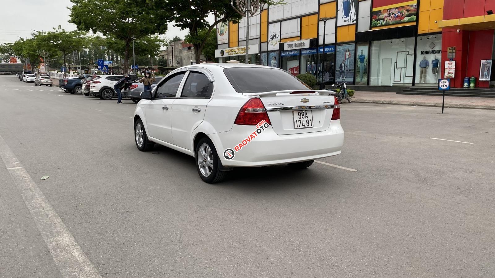 Hỗ trợ trả góp 70%, xe đẹp, giá tốt giao ngay-6