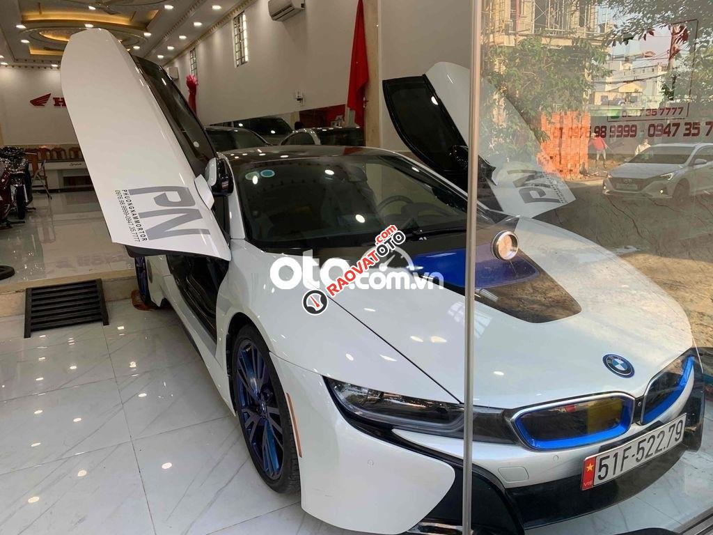 BMW i8 trắng mới nhất vn bstp hcm vip 79 thần tài-2