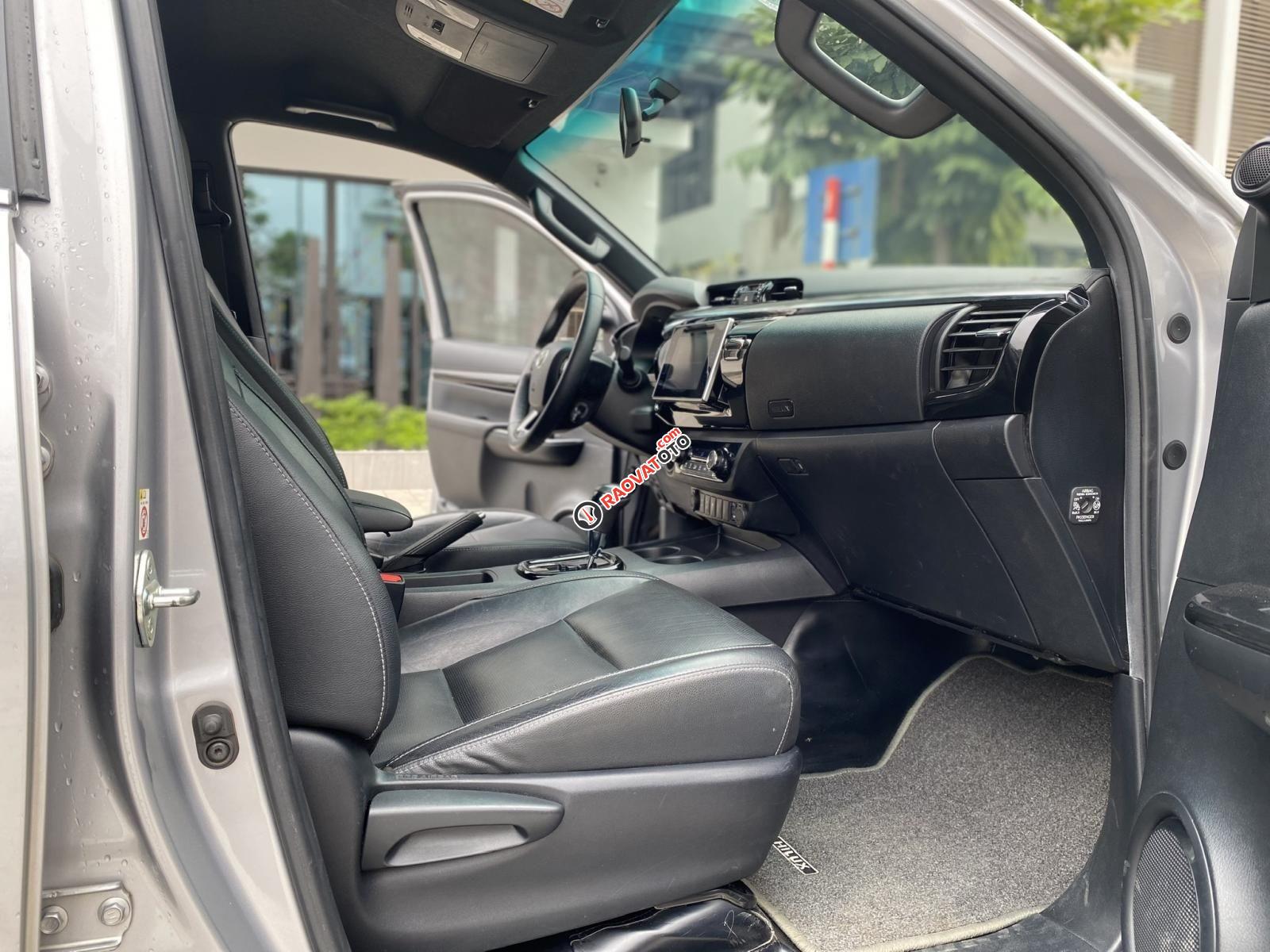 Xe còn rất mới-7