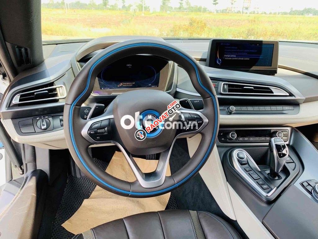 BMW i8 trắng mới nhất vn bstp hcm vip 79 thần tài-8