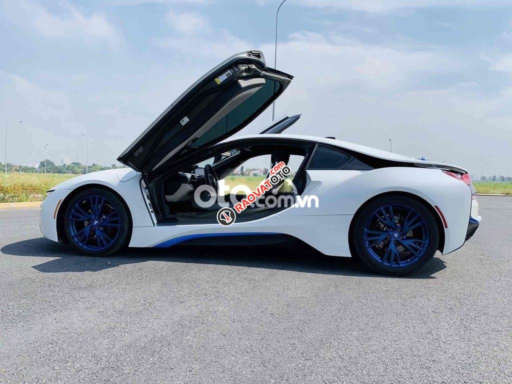 BMW i8 trắng mới nhất vn bstp hcm vip 79 thần tài-7