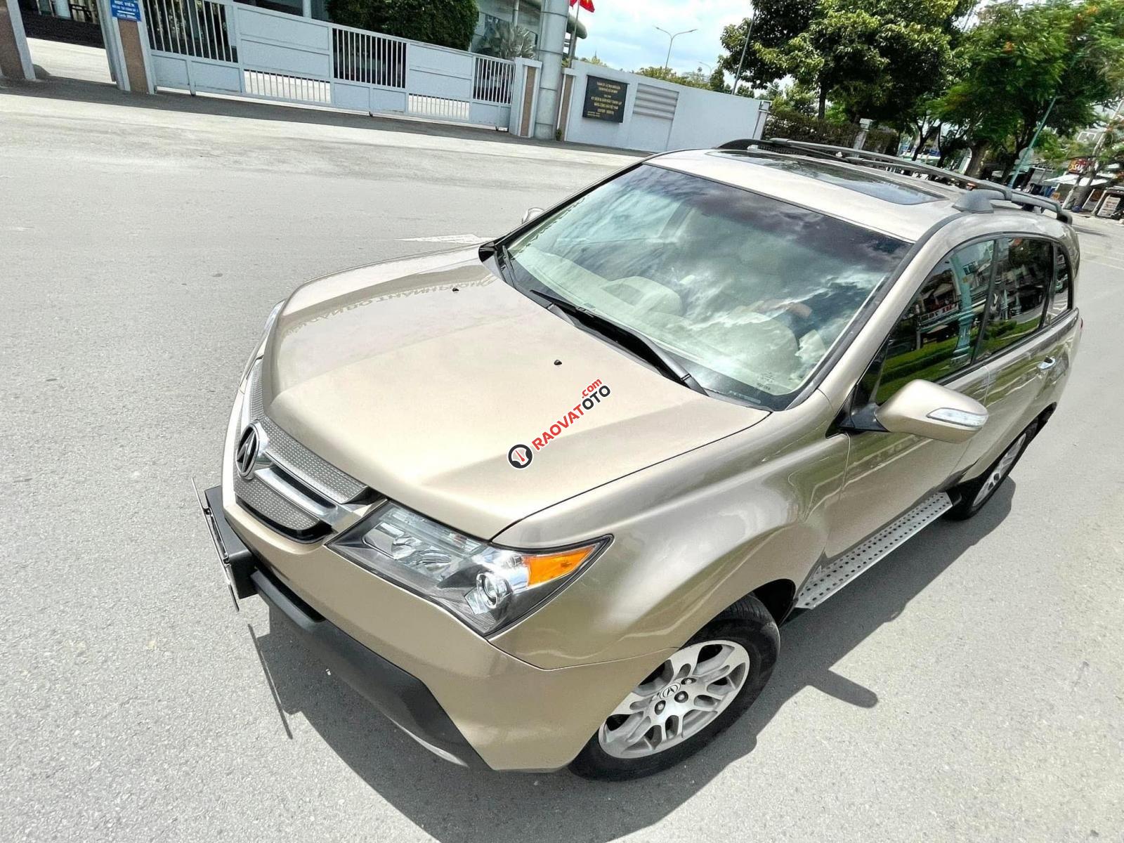 Nhập Mỹ, 7 chỗ màu vàng cát full đồ chơi cao cấp, cốp điện, cửa sổ trời, số tự động-7