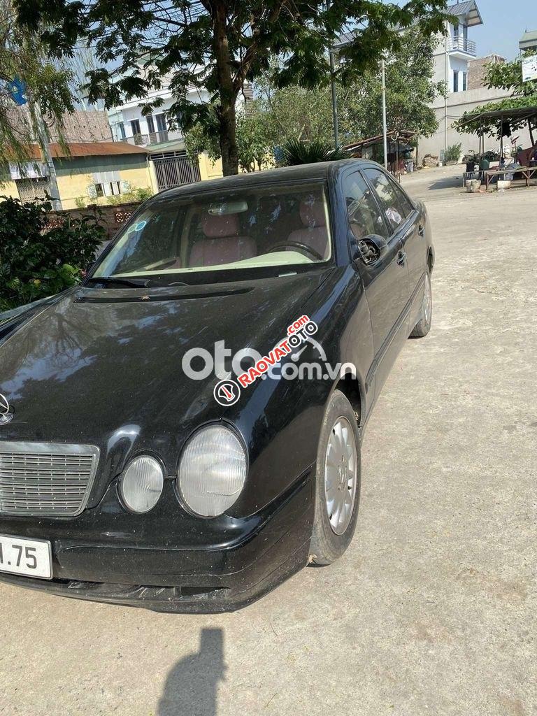 Cần ra đi em Mec E230 đời 2001-0