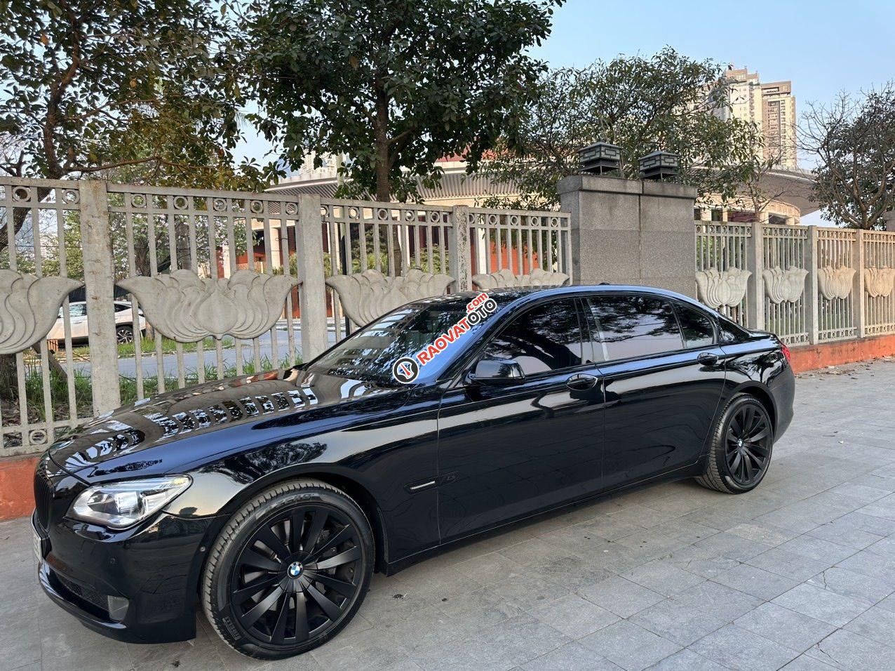 Trung Sơn Auto bán BMW 760i model 2011 full black cực chất-9