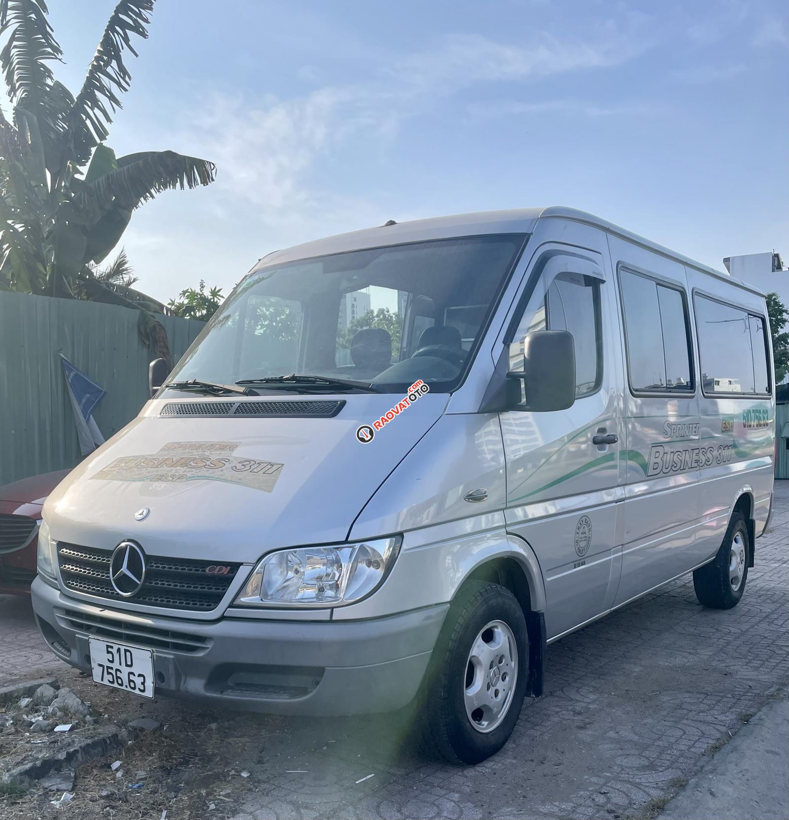 Bán xe tải van 6 chỗ 850kg, chạy được giờ cấm-0