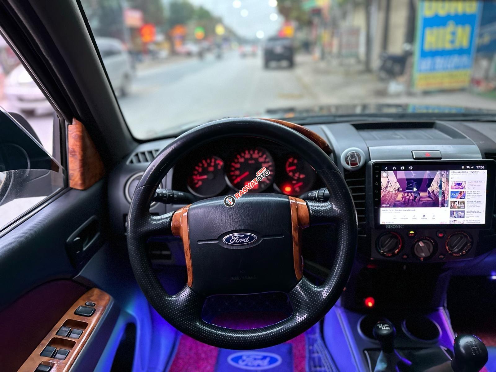 Xe chính chủ, nhiều đồ chơi-11