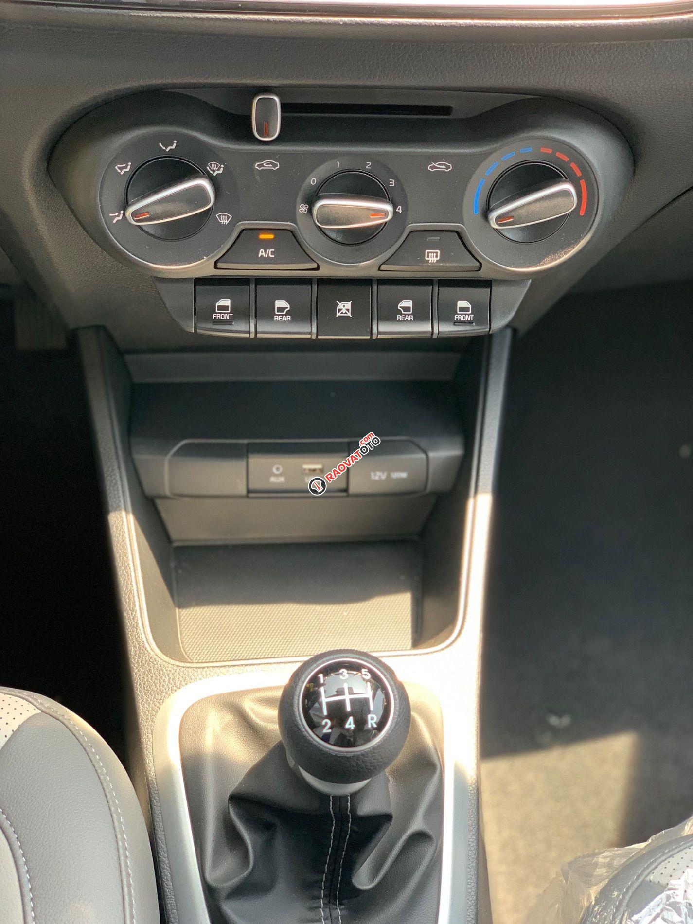 Giảm 50% phí trước bạ - Siêu ưu đãi tháng 06 - Nhận xe ngay chỉ với 157 triệu-3