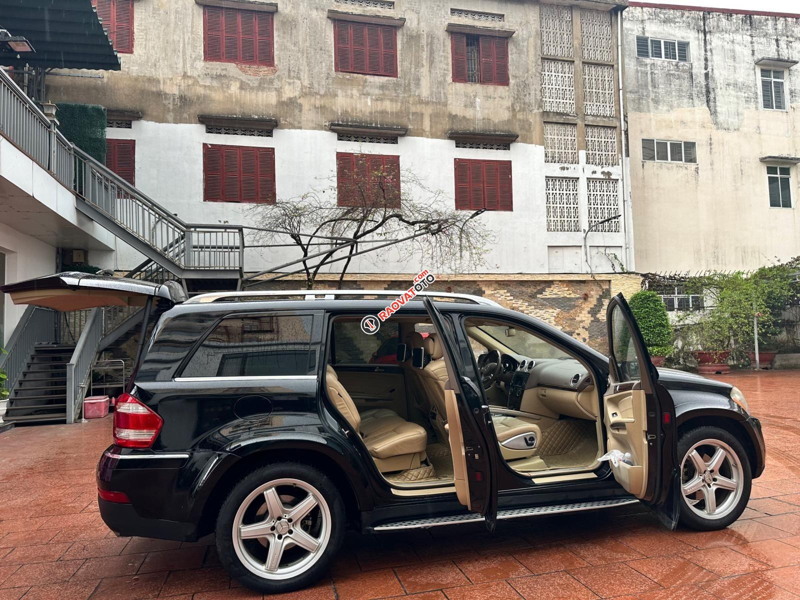 Màu đen, nhập khẩu nguyên chiếc-2