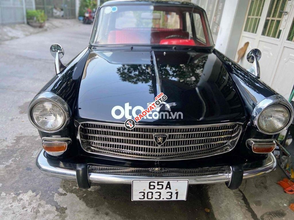 Peugeot 404 mới đại tu gốc Sài Gòn-9
