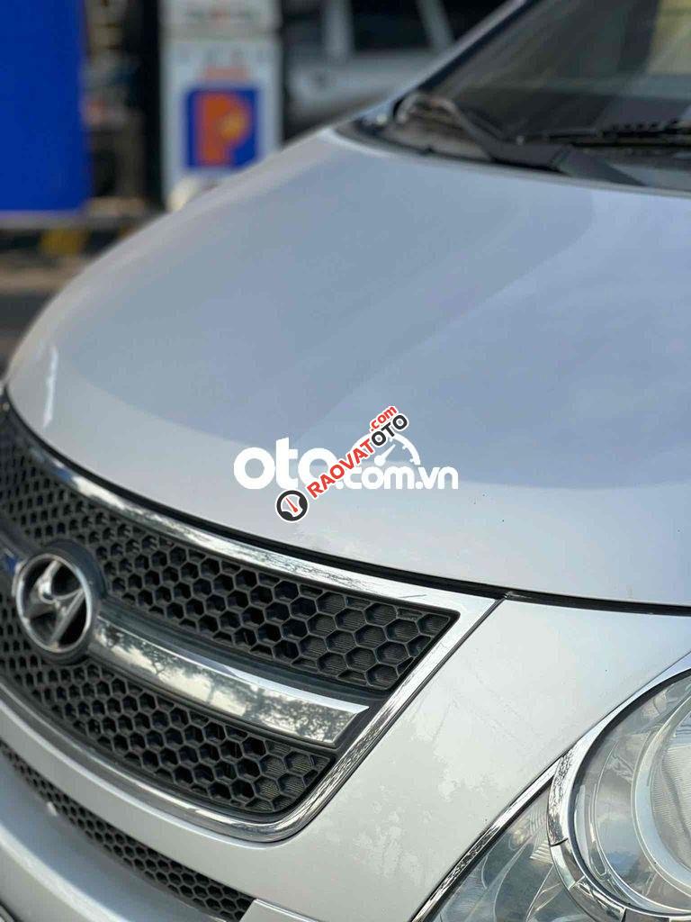 Hyundai Starex 2009 - Dầu - 5 chỗ-6