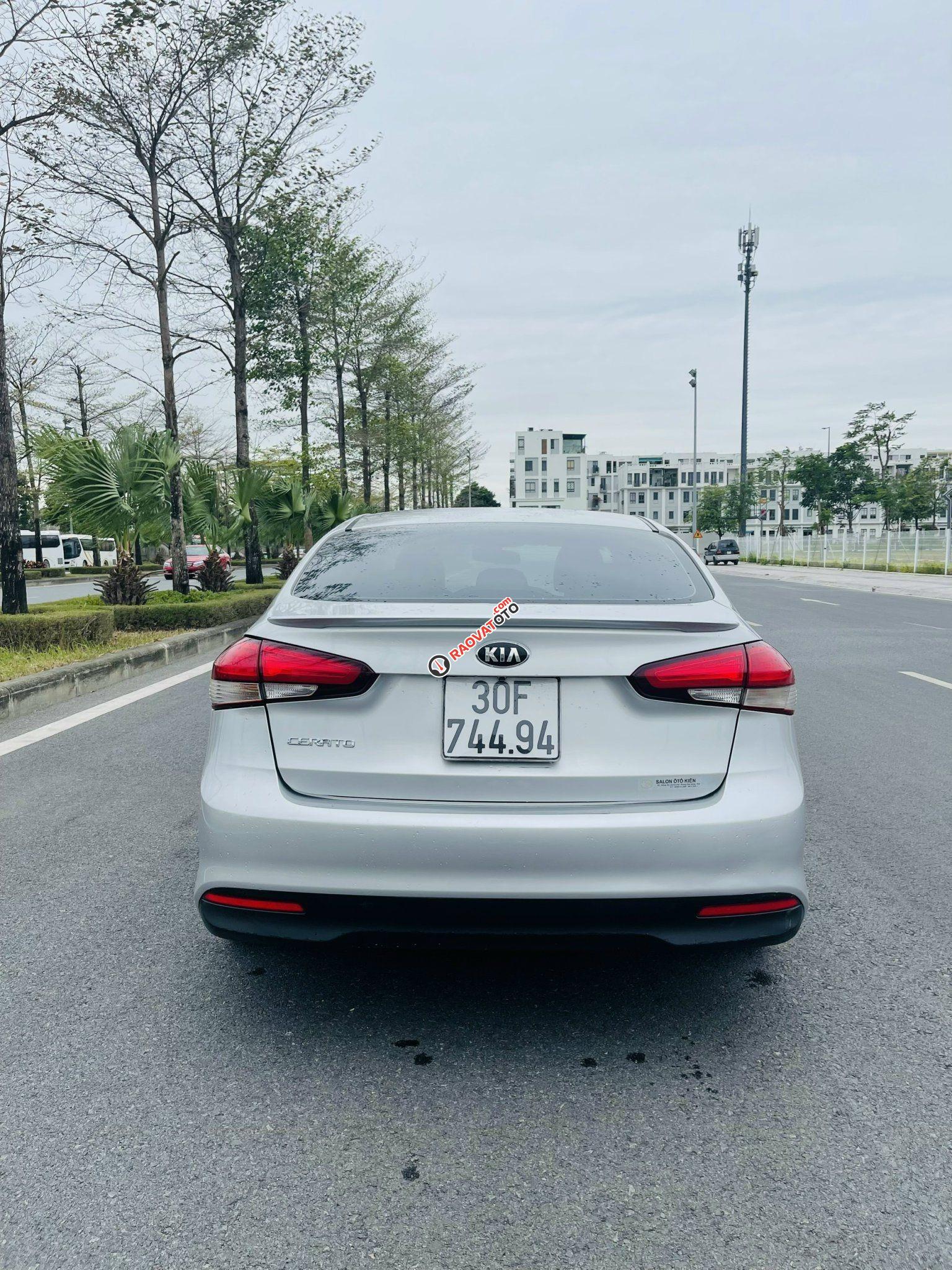 Màu bạc, 360 triệu-2