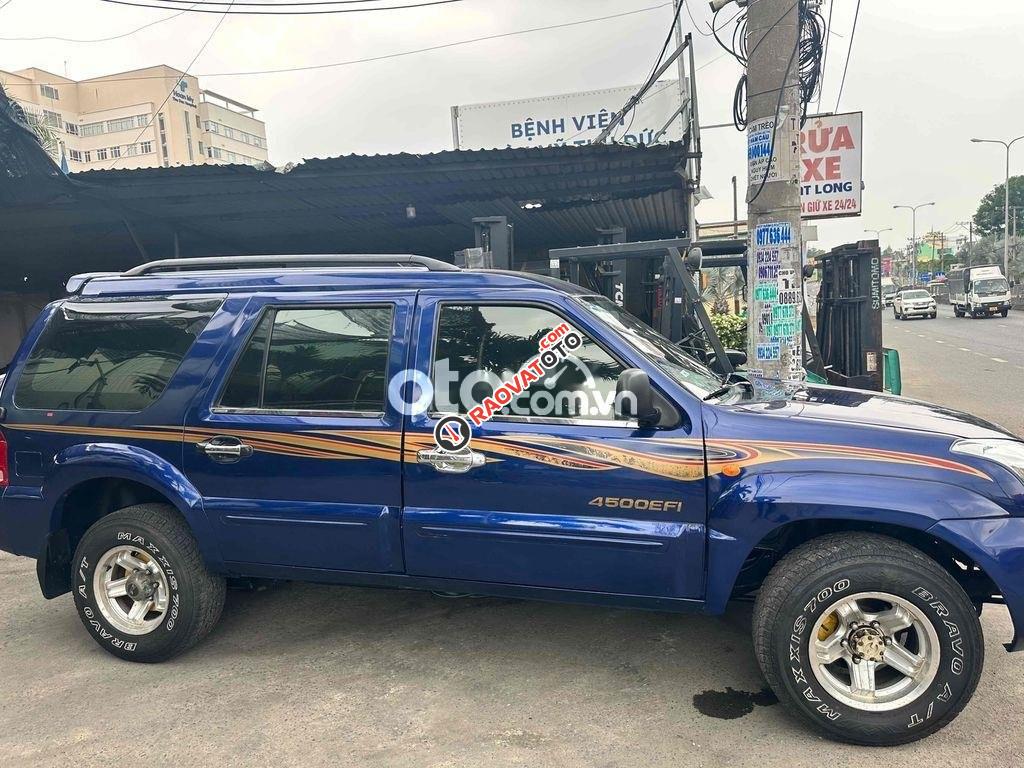 Xe 7c máy dầu Isuzu-2